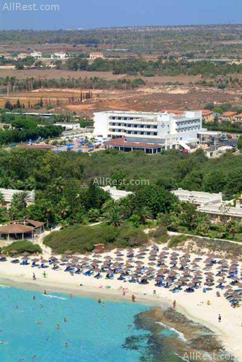 Nissiana Hotel & Bungalows